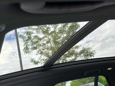 Used 2024 BMW X5 M60i w/ Climate Comfort Package image 12