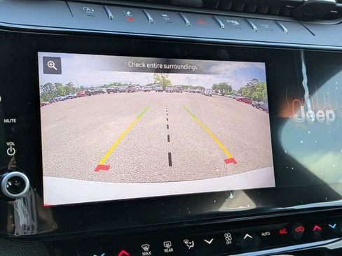 New 2026 Jeep Grand Cherokee L Limited RWD image 22