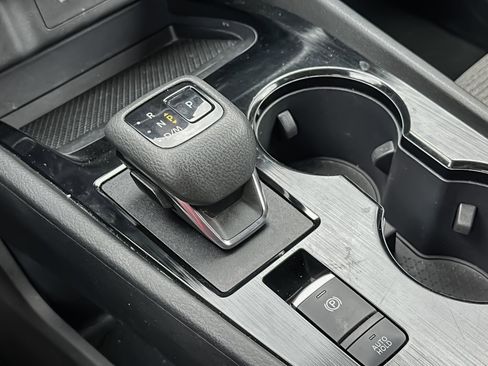 Used 2023 Nissan Rogue SV image 21