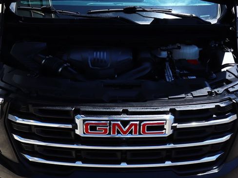 Used 2025 GMC Acadia Elevation FWD image 65