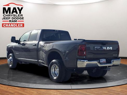 New 2026 RAM 3500 Big Horn AWD/4WD image 3