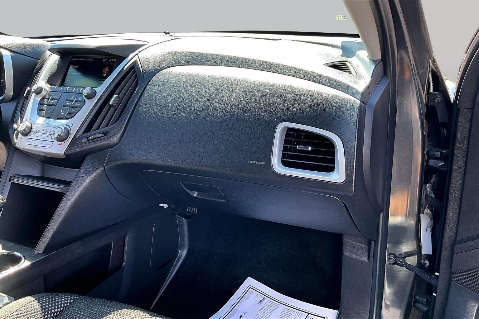 Used 2017 Chevrolet Equinox LT w/ Convenience Package AWD/4WD image 16