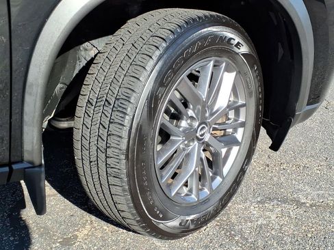 Used 2023 Nissan Rogue S AWD/4WD image 7