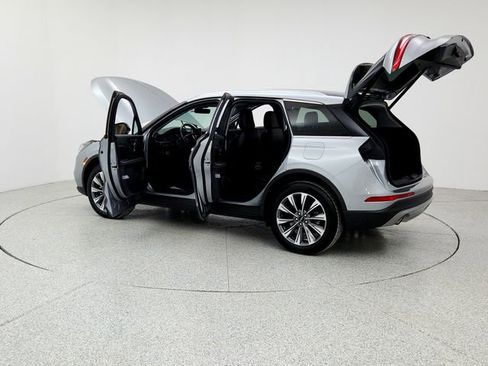 Used 2022 Lincoln Corsair Reserve w/ Equipment Group 201A image 12