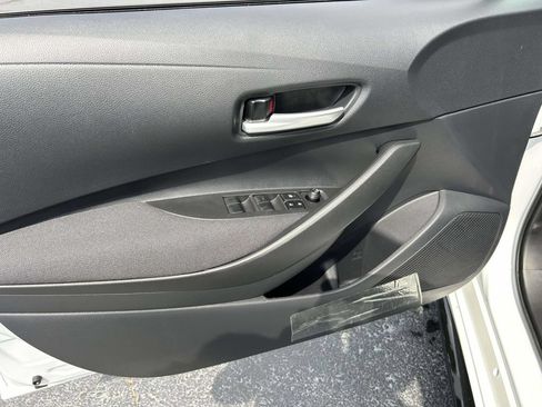 New 2026 Toyota Corolla SE FWD image 15