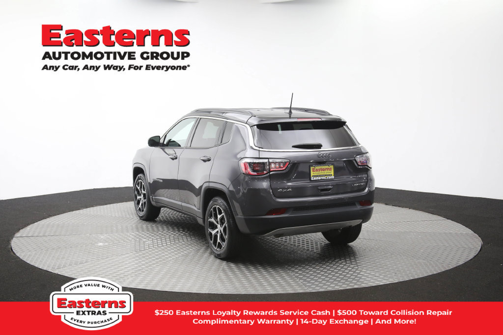 Used 2024 Jeep Compass Limited AWD/4WD image 36