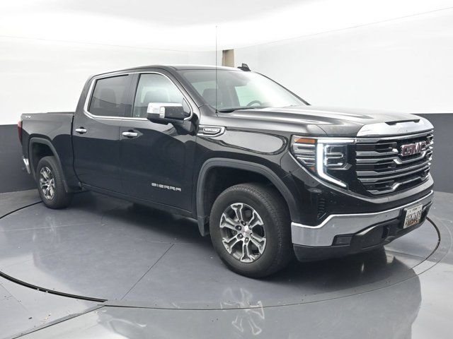 Used 2025 GMC Sierra 1500 SLT AWD/4WD image 2