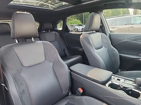 Certified 2025 Lexus RX 450h AWD w/ Convenience Package image 21