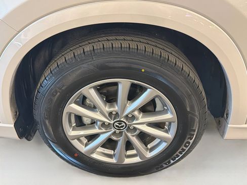 Used 2025 MAZDA CX-5 AWD 2.5 S w/ Preferred Package image 11