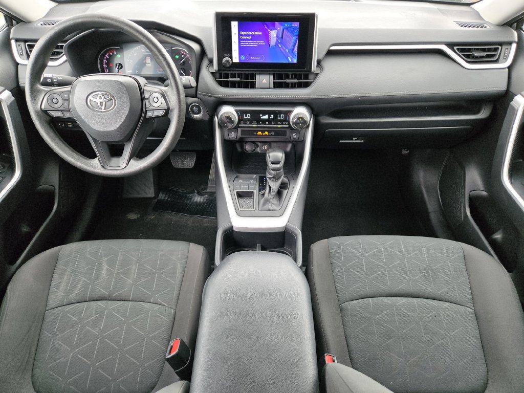 Used 2024 Toyota RAV4 XLE FWD image 22