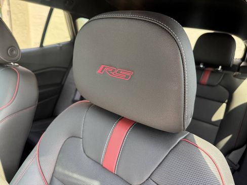Used 2025 Chevrolet Trax RS w/ Sunroof Package FWD image 18