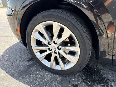 Used 2023 Buick Envision Avenir FWD image 6