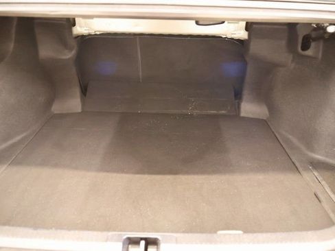 Used 2022 Toyota Camry LE image 28