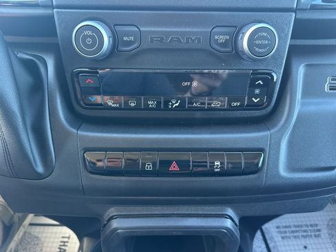 New 2025 RAM ProMaster 2500 w/ Convenience Group image 38
