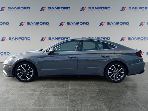 Used 2022 Hyundai Sonata Limited image 2