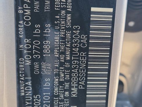 New 2026 Hyundai Venue SE image 29