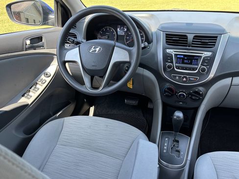 Used 2017 Hyundai Accent SE image 12