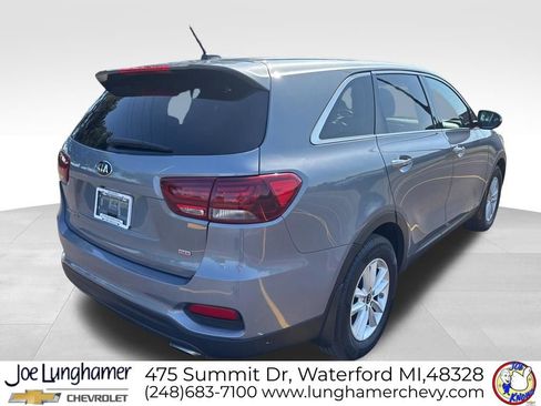 Used 2020 Kia Sorento LX AWD/4WD image 3