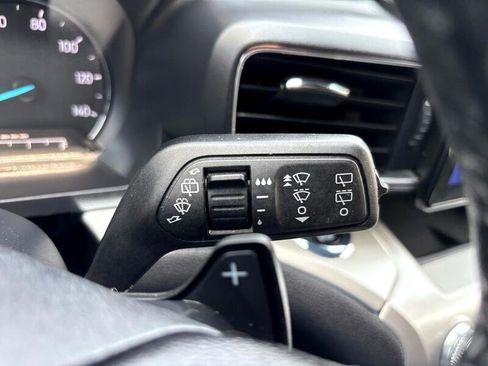 Used 2021 Ford Explorer XLT w/ Equipment Group 202A image 19