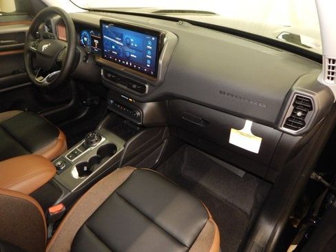 New 2025 Ford Bronco Sport Outer Banks w/ Outer Banks Tech Package+ image 18