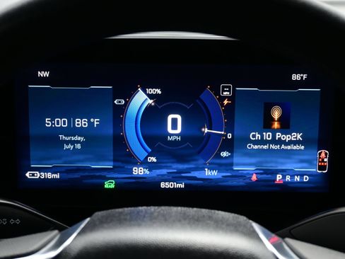 Used 2025 Chevrolet Equinox EV LT FWD image 22