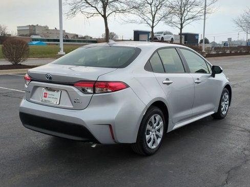 Certified 2025 Toyota Corolla LE image 5