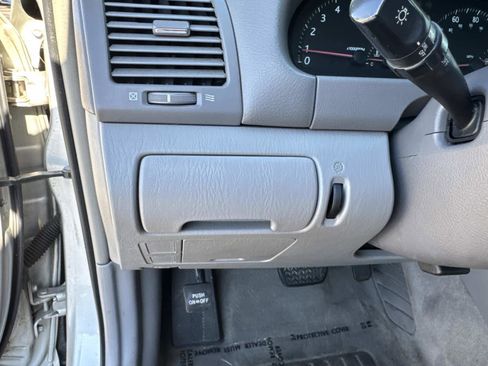 Used 2003 Toyota Camry LE image 29