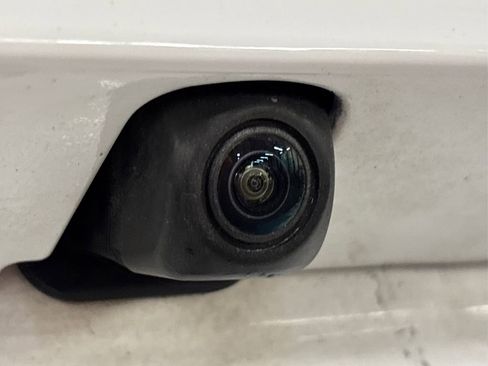 Used 2021 Toyota RAV4 LE image 15