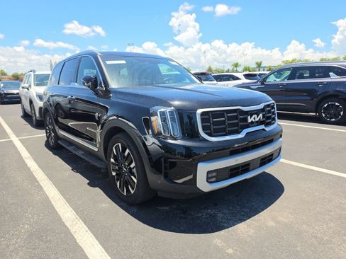 Certified 2024 Kia Telluride SX Prestige w/ Towing Package AWD/4WD image 3