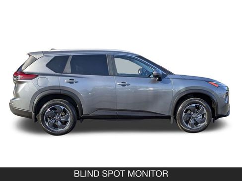 Certified 2024 Nissan Rogue SV w/ SV Premium Package FWD image 6
