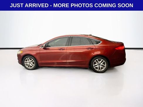 Used 2014 Ford Fusion SE w/ Equipment Group 202A image 4