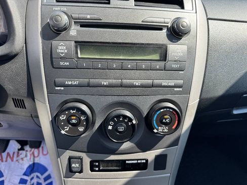 Used 2010 Toyota Corolla CE FWD image 19