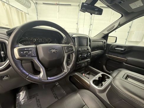 Used 2021 Chevrolet Silverado 1500 LT Trail Boss w/ Convenience Package II AWD/4WD image 11