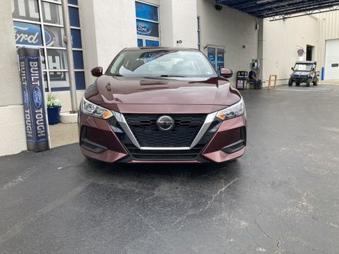 Used 2022 Nissan Sentra SV FWD image 2