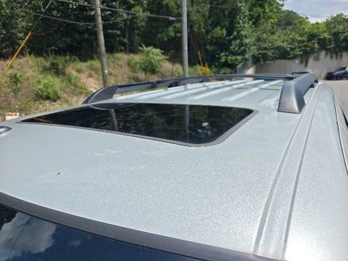 Used 2010 Ford Explorer XLT RWD image 8