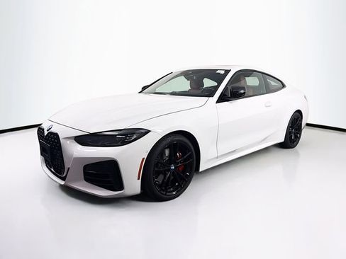 Used 2024 BMW 440i xDrive Coupe w/ Premium Package AWD/4WD image 3