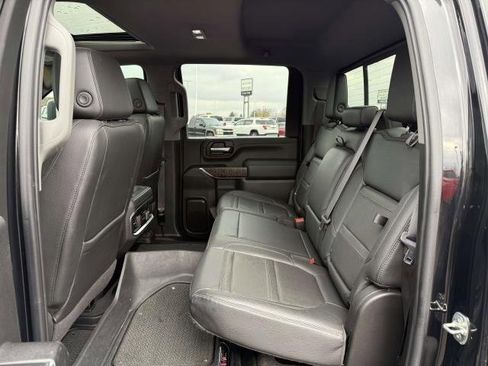 Used 2022 GMC Sierra 2500 Denali w/ Denali Black Diamond Edition image 14