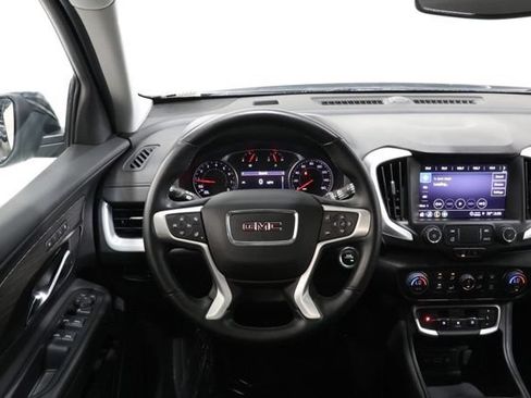 Used 2024 GMC Terrain SLT AWD/4WD image 12