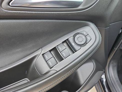 Used 2025 Buick Encore GX Preferred FWD image 21