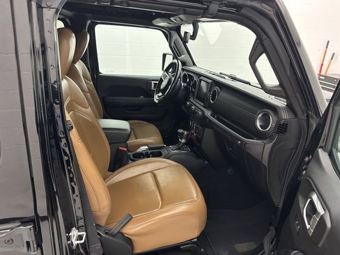 Used 2022 Jeep Wrangler Unlimited Rubicon 4xe w/ Safety Group image 46