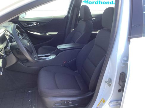 Used 2024 Chevrolet Malibu LT FWD image 11