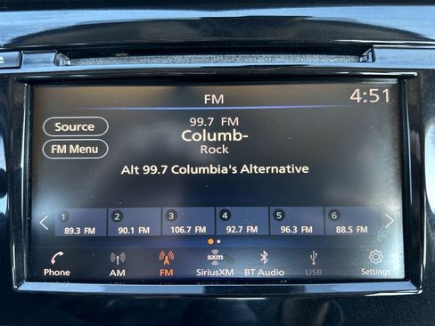 Used 2019 Nissan Rogue S image 16