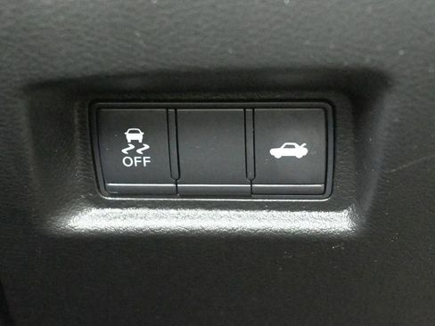 Used 2019 INFINITI Q50 Luxe image 17