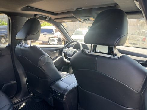 Used 2023 Toyota Highlander XSE AWD/4WD image 27