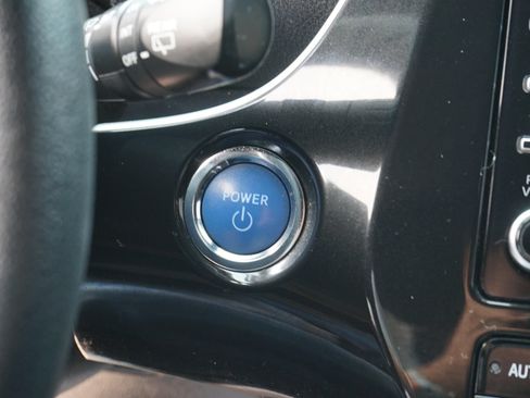 Used 2021 Toyota Prius LE FWD image 17