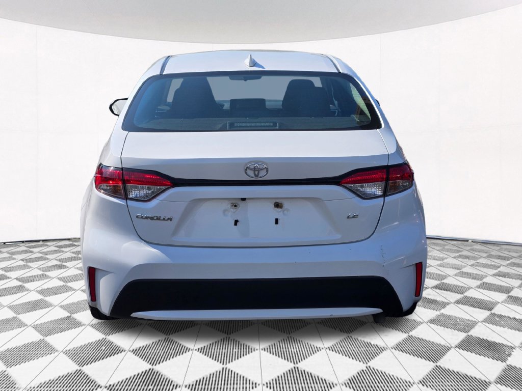 Used 2022 Toyota Corolla LE FWD image 16
