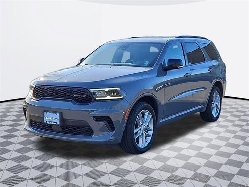 Used 2025 Dodge Durango GT image 2