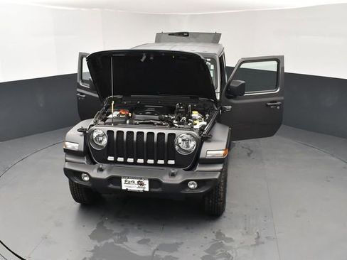 Used 2021 Jeep Wrangler Sport S image 25