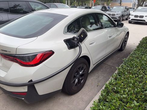 Used 2024 BMW i4 eDrive35 w/ Convenience Package RWD image 3