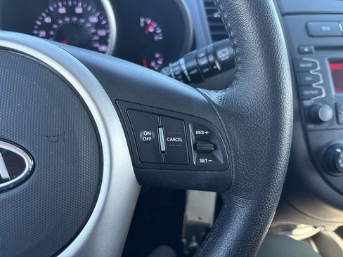 Used 2012 Kia Soul + image 16